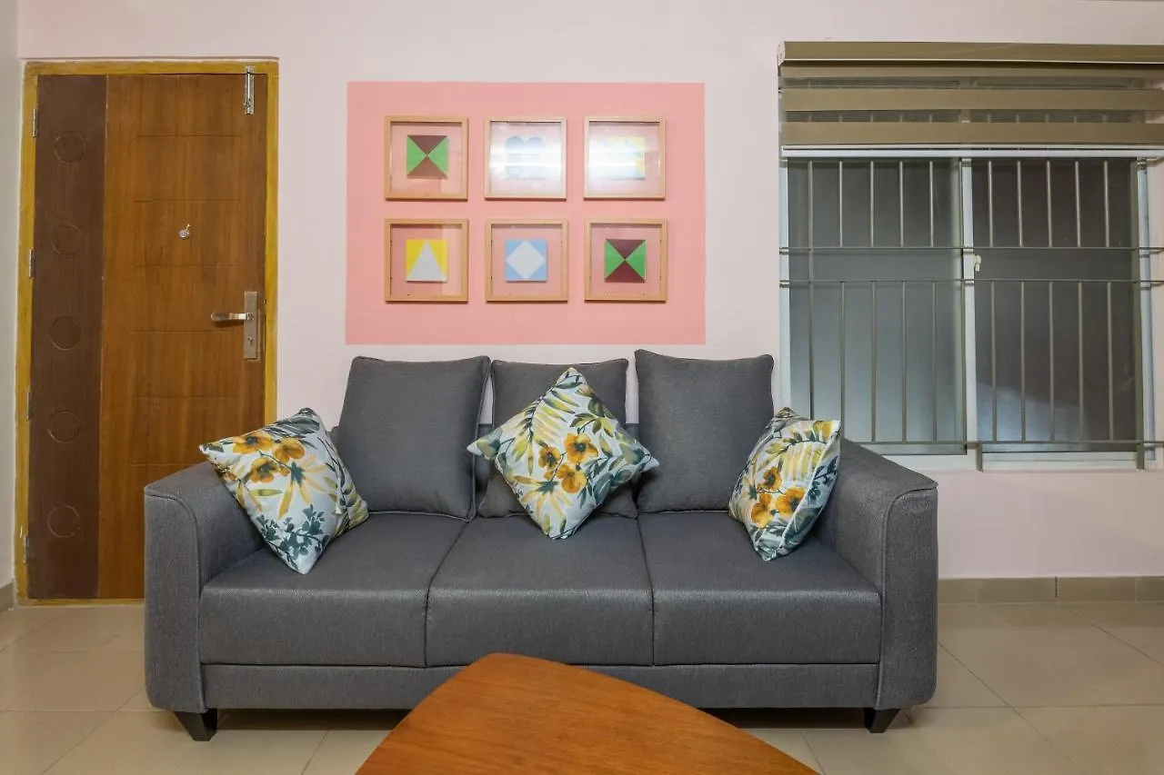 Oyo Home 78042 Grandeur Stay De Lamar Kozhikode